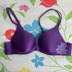 Victoria’s Secret Angels Secret Embrace Push-Up Bra | Purple | Size 32A
